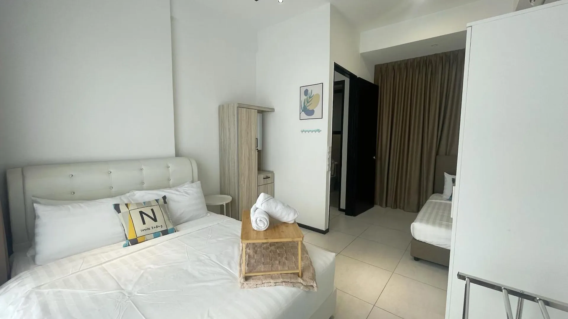 Le Petit Suite - 8 Pax Sea View Infinity Pool George Town Apartment