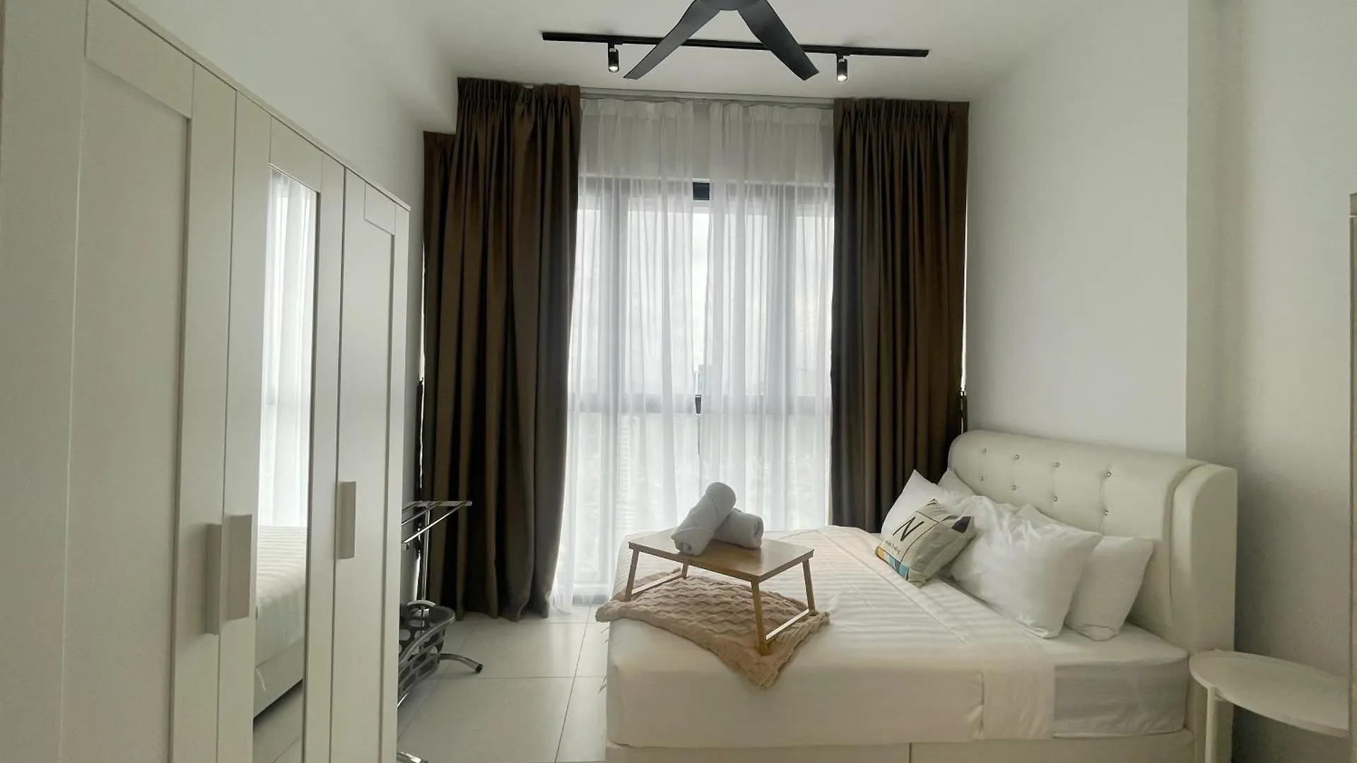 Apartment Le Petit Suite - 8 Pax Sea View Infinity Pool George Town